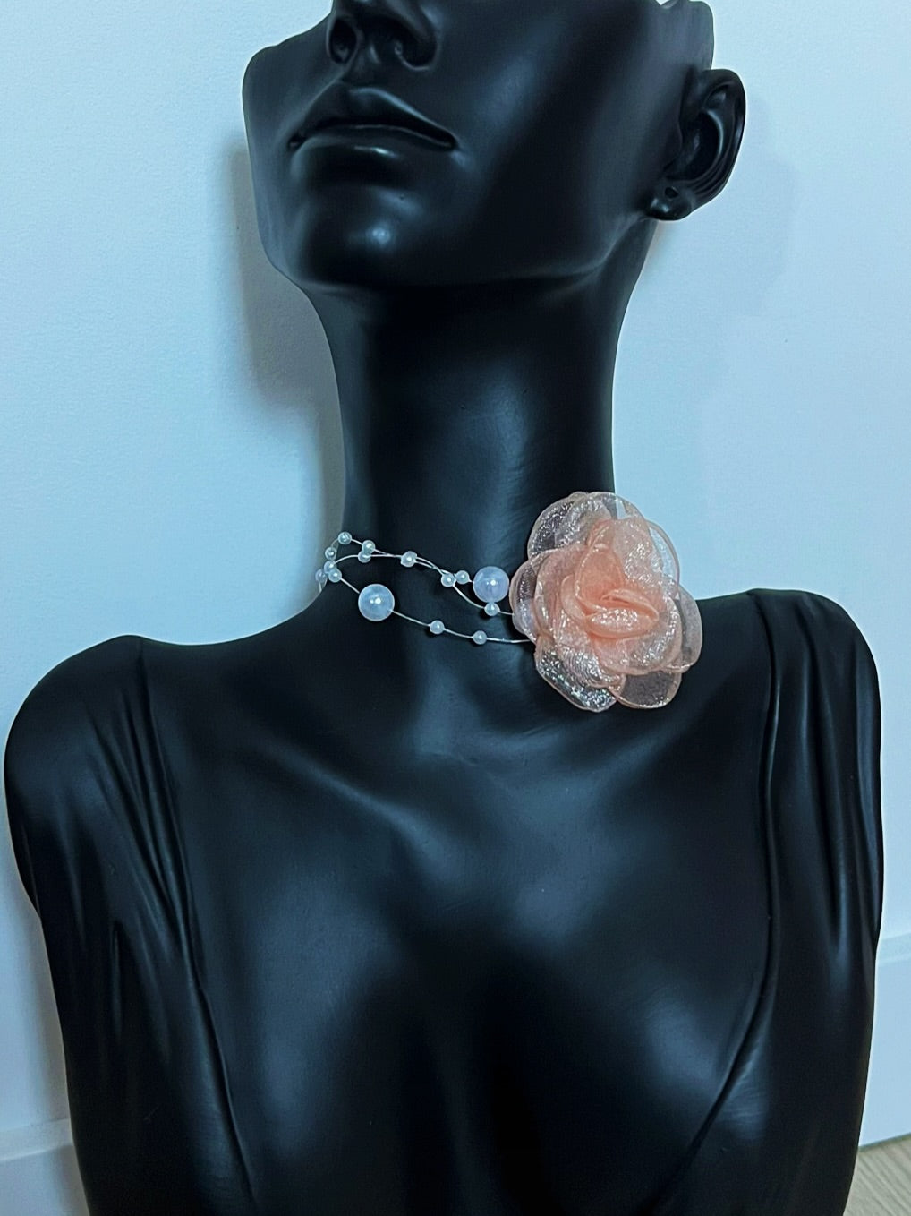 Collier Rose (plusieurs couleurs dispo)