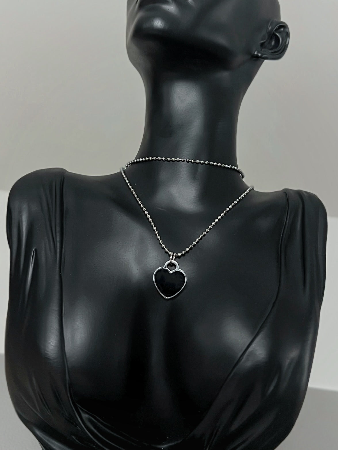 Collier Ajustable Cœur Noir