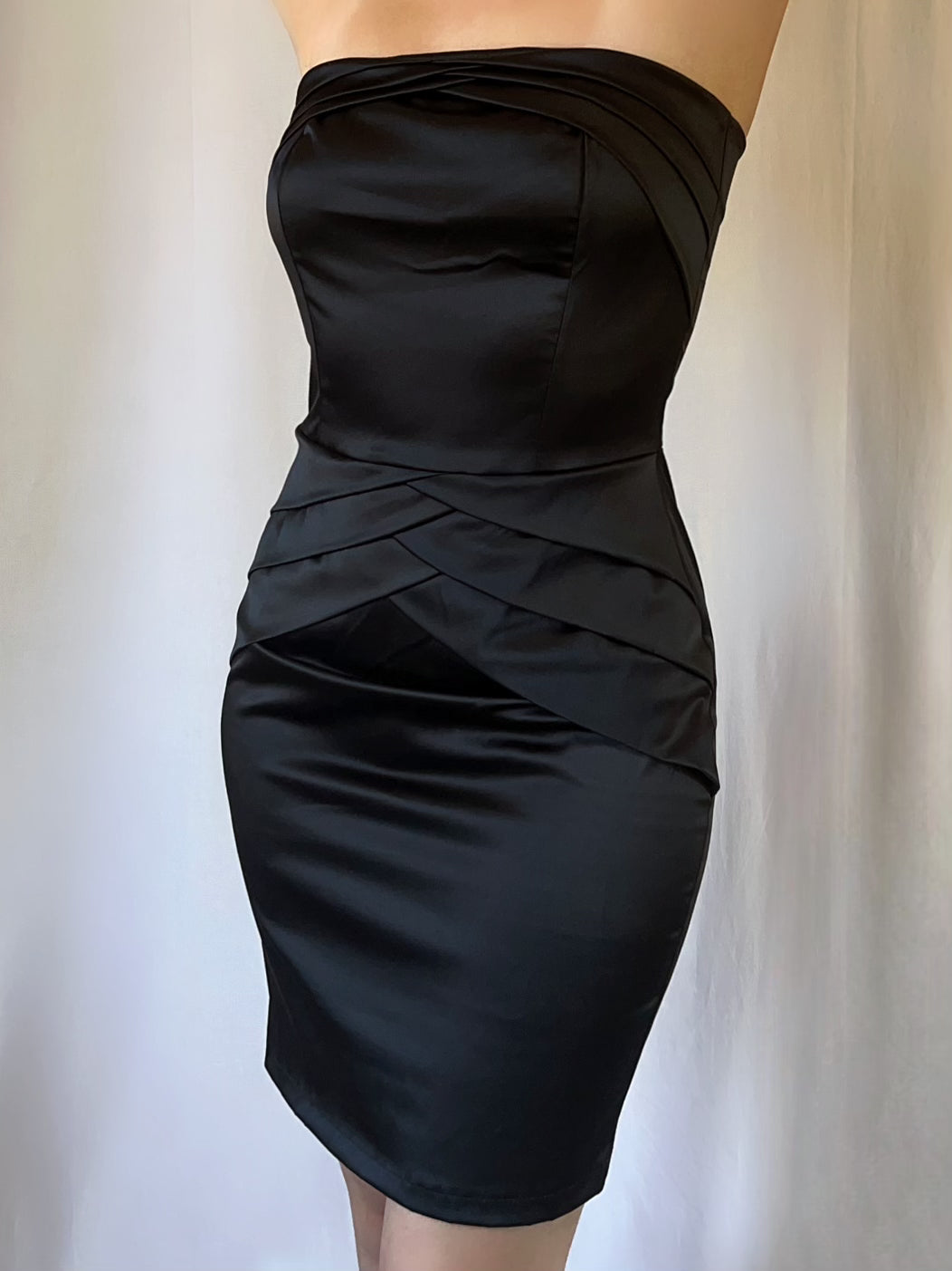 Robe Satinée Noire